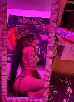 Chalixe 19 newbie /cumshow/outcall - puta in Manila Photo 6 of 7