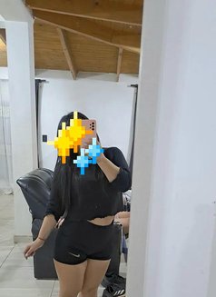 Chamathka young girl .[ 21 ] - escort in Colombo Photo 12 of 14