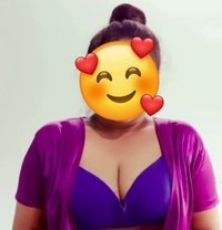 Chamimi - escort in Colombo