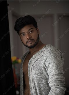 Chamindu - Male escort in Colombo Photo 2 of 2