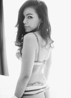 Champagne - escort in Bangkok Photo 7 of 9