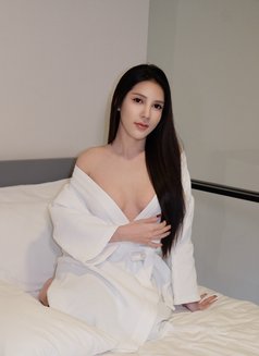 Champagne - Acompañantes transexual in Hong Kong Photo 1 of 16