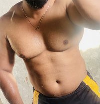 Chamz Fernando - Acompañantes masculino in Colombo