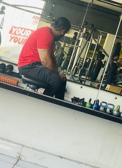 Chamz Fernando - Acompañantes masculino in Colombo Photo 5 of 5