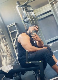 Chamz Fernando - Acompañantes masculino in Colombo Photo 5 of 5