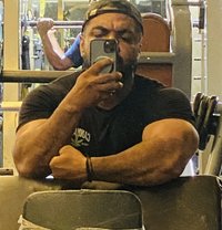 Chamz Fernando - Male escort in Colombo