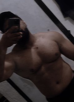Chamz Fernando - Male escort in Colombo Photo 3 of 3