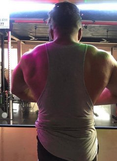 Chamz Fernando - Male escort in Colombo Photo 3 of 4