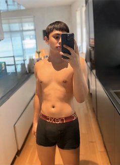 CHAN π΅π Professional Masseur - Male escort in Kuala Lumpur Photo 9 of 10