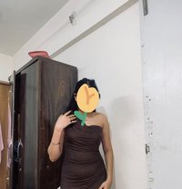 Full Genuine & Blonde Chanchl Escorts - escort in Pune