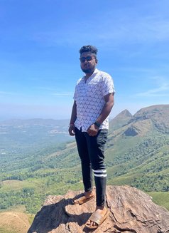 Chandan - Male escort in Bangalore Photo 1 of 1