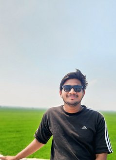 chandhara shaker - Acompañantes masculino in Hyderabad Photo 2 of 2