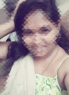 Chandhu - escort in Chennai Photo 2 of 4