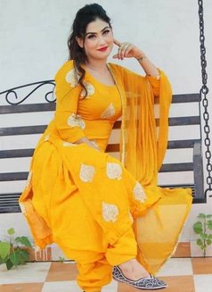 CHANDIGARH MICKY 𝟵𝟴𝟏𝟓𝟳𝟕𝟑𝟰𝟴𝟓 - escort in Chandigarh Photo 2 of 4