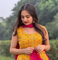 CHANDIGARH NISHU 𝟵𝟳𝟬𝟬𝟬𝟓𝟵𝟬𝟲𝟰 - escort in Chandigarh