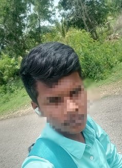 Chandu - Male escort in Bangalore Photo 2 of 3