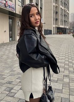 Chanel - escort in Dubai Photo 4 of 9