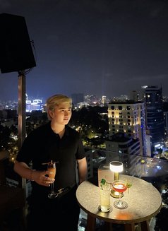 CHANG🇨🇳 - Male escort in Makati City Photo 2 of 13