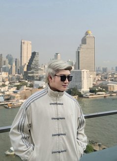 CHANG🇨🇳 - Male escort in Makati City Photo 5 of 9