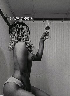 Channel - escort in Beirut Photo 3 of 10