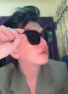 Chantal - Transsexual escort in Riyadh Photo 3 of 4