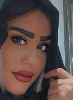 Chantalle - puta in Beirut Photo 18 of 26