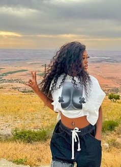 Alys Chant - escort in Al Manama Photo 3 of 5