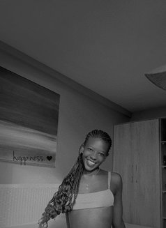 Chantell - escort in Mombasa Photo 7 of 9