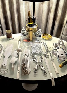 Chantelle Verified Domina - dominatrix in Manila Photo 15 of 19