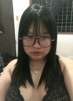 HOT CURVY BABE! WITH BIG ASS - adult performer in Manila Photo 3 of 10