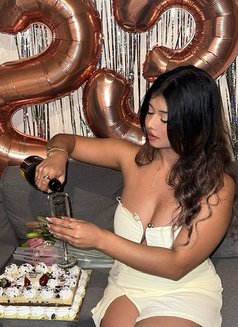 Charita in Mumbai - escort in Mumbai Photo 2 of 4