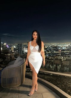 Charlene - puta in Bangkok Photo 10 of 10