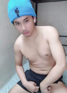 Charles Description Send Me a Message Thr - Male escort in Riyadh Photo 2 of 2
