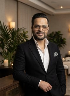 Charlie 75 - Male escort in Noida Photo 1 of 1