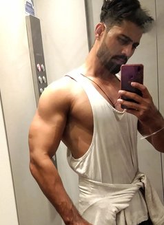 Charlie - Male escort in Gurgaon Photo 6 of 6