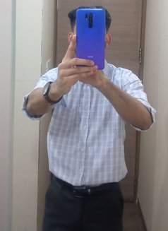 Charlie - Male escort in Mumbai Photo 2 of 6