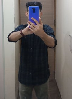 Charlie - Male escort in Mumbai Photo 3 of 6