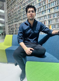 Charlie / Massage / QT/ - Acompañantes masculino in Abu Dhabi Photo 7 of 7