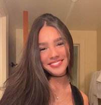 Charlotte - escort in Bali