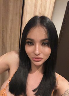 Charlotte BigBOOBS and Tiny Pussy - escort in Kuala Lumpur Photo 3 of 25