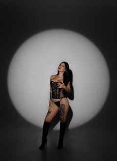 Charlotte - puta in Johannesburg Photo 4 of 14