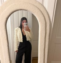 Charlotte - escort in Vienna