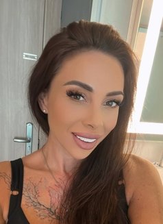 Charlotte GFE - escort in Dubai Photo 14 of 25