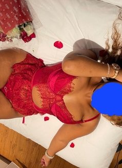 Charlotte real meet and cam show - escort in Hyderabad Photo 1 of 5