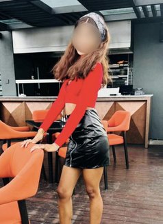 Charmaine Eva Young Petite GFE - puta in Colombo Photo 20 of 22