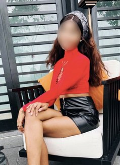 Charmaine Eva Young Petite GFE - puta in Colombo Photo 21 of 22