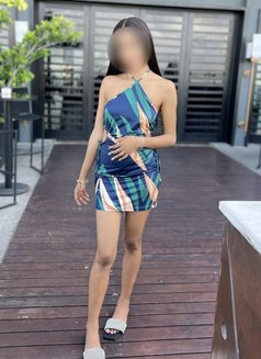 Charmaine Eva Young Petite GFE - puta in Colombo Photo 29 of 30