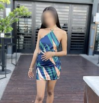 Charmaine Eva Young Petite GFE - puta in Colombo Photo 27 of 30