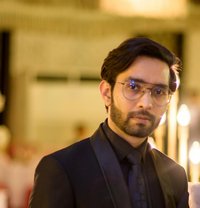 Charming, Flirty & Discreet - Male escort in Ajmān