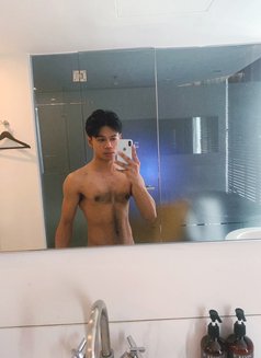 Charming - Male escort in Bangkok Photo 5 of 5